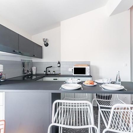 Апартаменты Dify Grand Dupont - Quartier Croix Rousse Лион Экстерьер фото